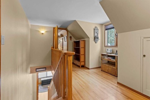 101-04042 Highway 587, Rural Red Deer County, AB - Indoor Photo Showing Other Room