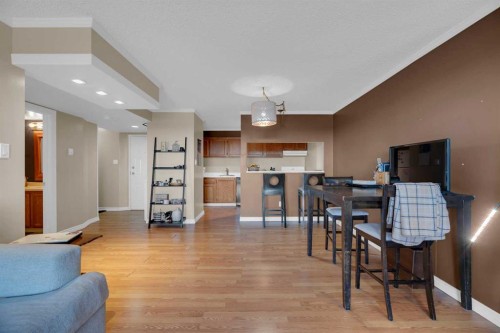 1006-9800 Horton Road Sw, Calgary, AB - Indoor Photo Showing Other Room