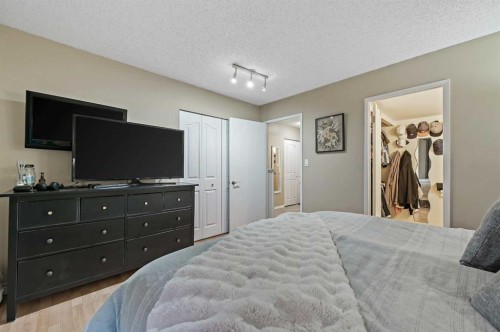 304-1033 15 Avenue Sw, Calgary, AB - Indoor Photo Showing Bedroom