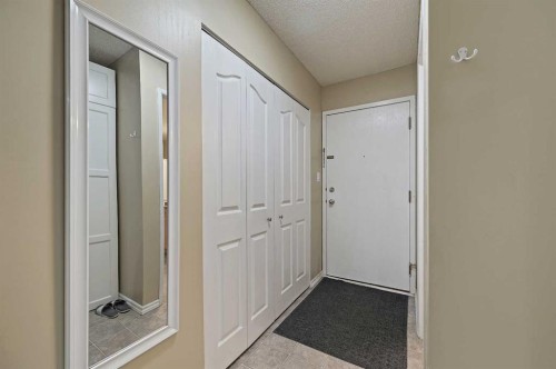 304-1033 15 Avenue Sw, Calgary, AB - Indoor Photo Showing Other Room