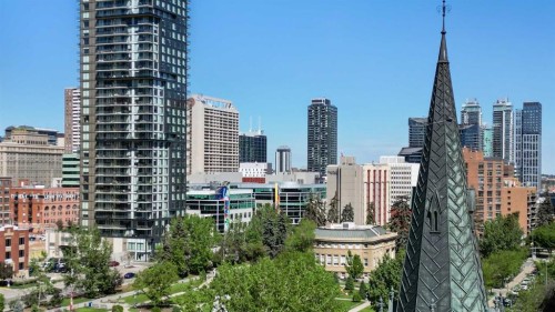 304-1033 15 Avenue Sw, Calgary, AB - Outdoor With Facade