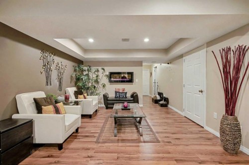 12 Tarawood Grove Ne, Calgary, AB - Indoor