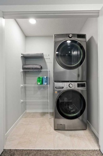 218 Edith Road Nw, Calgary, AB - Indoor Photo Showing Laundry Room