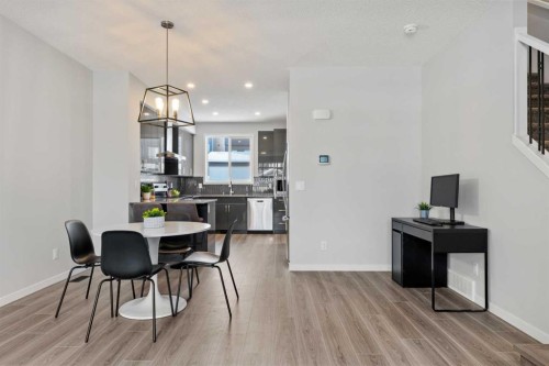 218 Edith Road Nw, Calgary, AB - Indoor Photo Showing Dining Room