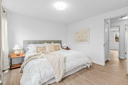 2036 39 Street Se, Calgary, AB - Indoor Photo Showing Bedroom