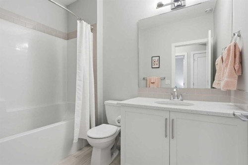 204-20 Silverado Crest Park Sw, Calgary, AB - Indoor Photo Showing Bathroom