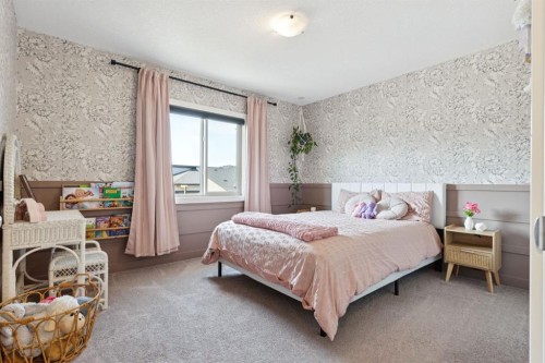 206 Riviera View, Cochrane, AB - Indoor Photo Showing Bedroom