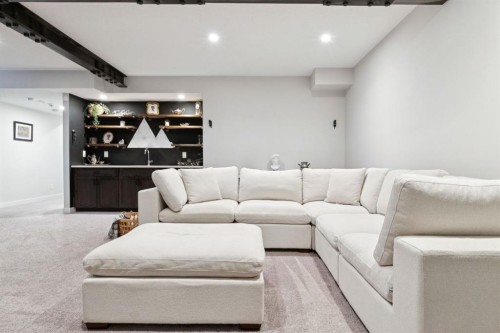 206 Riviera View, Cochrane, AB - Indoor Photo Showing Living Room