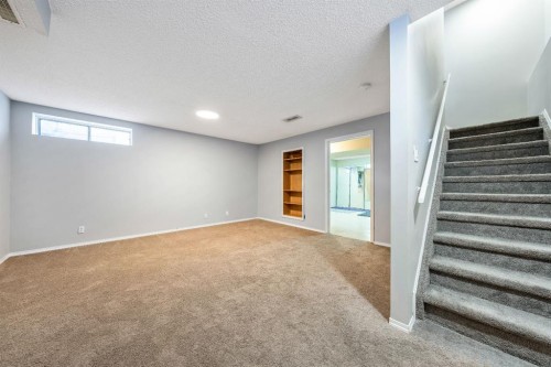 55 Mt Apex Green Se, Calgary, AB - Indoor
