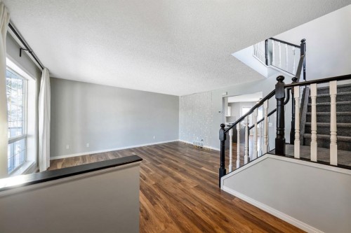 55 Mt Apex Green Se, Calgary, AB - Indoor Photo Showing Other Room