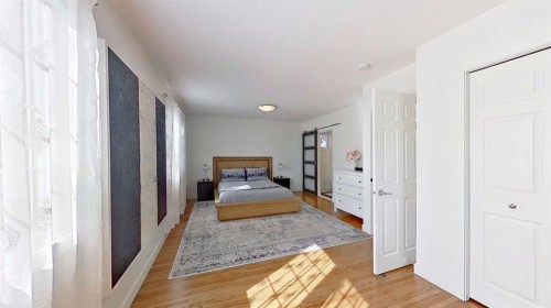 2932 Lathom Crescent Sw, Calgary, AB - Indoor