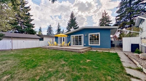 2932 Lathom Crescent Sw, Calgary, AB - Outdoor