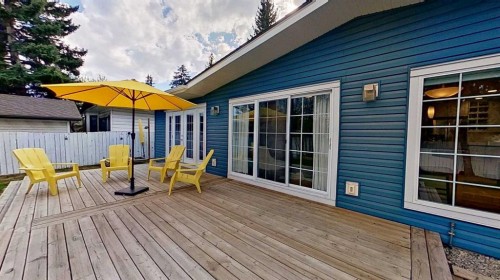 2932 Lathom Crescent Sw, Calgary, AB - Outdoor With Deck Patio Veranda With Exterior