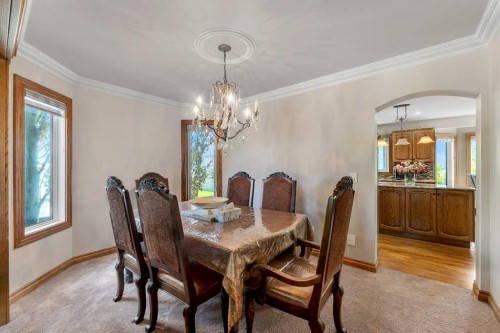 33 Edgevalley Way Nw, Calgary, AB - Indoor Photo Showing Dining Room
