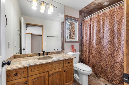 33 Edgevalley Way Nw, Calgary, AB - Indoor Photo Showing Bathroom