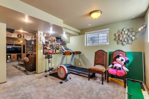 33 Edgevalley Way Nw, Calgary, AB - Indoor Photo Showing Gym Room