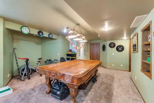 33 Edgevalley Way Nw, Calgary, AB - Indoor Photo Showing Other Room