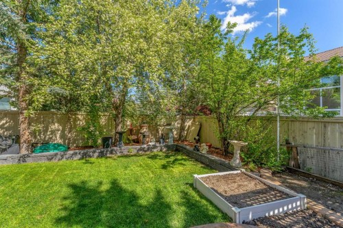 33 Edgevalley Way Nw, Calgary, AB - Outdoor