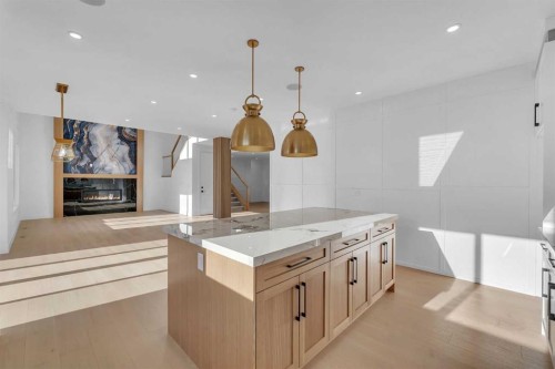 268 South Shore View, Chestermere, AB - Indoor Photo Showing Kitchen With Upgraded Kitchen