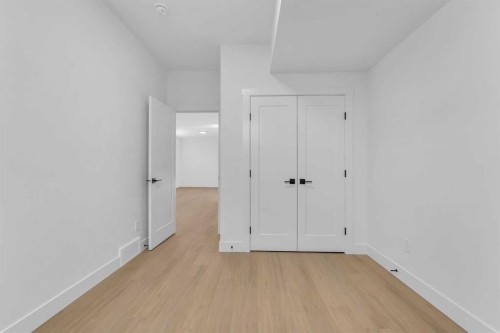 268 South Shore View, Chestermere, AB - Indoor Photo Showing Other Room