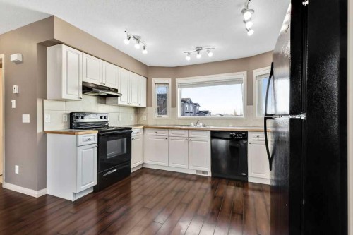 331 Strathcona Circle, Strathmore, AB - Indoor Photo Showing Kitchen