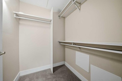 1505-519 Riverfront Avenue Se, Calgary, AB - Indoor With Storage