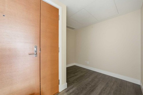 1505-519 Riverfront Avenue Se, Calgary, AB - Indoor Photo Showing Other Room