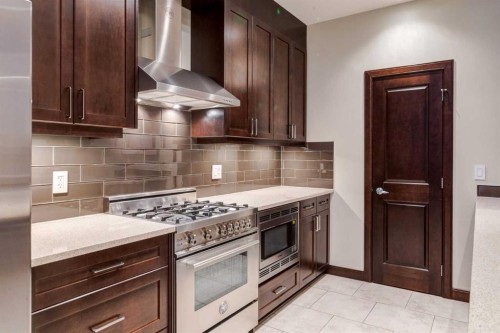 3004-211 13 Avenue Se, Calgary, AB - Indoor Photo Showing Kitchen