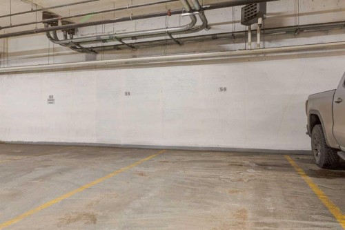 3004-211 13 Avenue Se, Calgary, AB - Indoor Photo Showing Garage