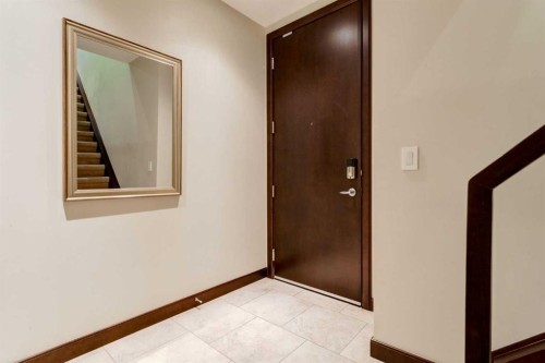 3004-211 13 Avenue Se, Calgary, AB - Indoor Photo Showing Other Room