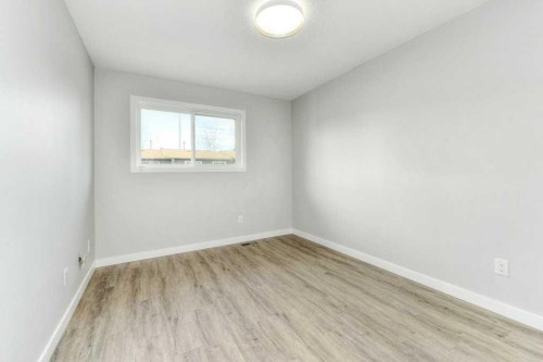 802-5340 17 Avenue Sw, Calgary, AB - Indoor Photo Showing Other Room