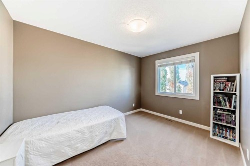 136 Aspenmere Close, Chestermere, AB - Indoor Photo Showing Bedroom