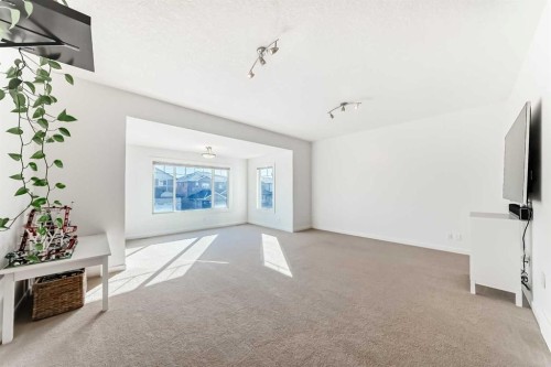 136 Aspenmere Close, Chestermere, AB - Indoor Photo Showing Other Room