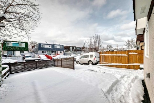 7634 24A Street Se, Calgary, AB - Outdoor