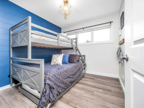 1147 Lakeland Crescent South, Lethbridge, AB - Indoor Photo Showing Bedroom