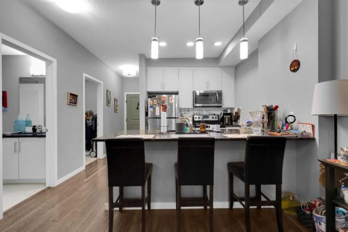 318-20 Mahogany Mews Se, Calgary, AB - Indoor Photo Showing Kitchen With Upgraded Kitchen