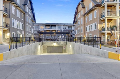 318-20 Mahogany Mews Se, Calgary, AB - Outdoor