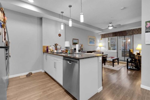 318-20 Mahogany Mews Se, Calgary, AB - Indoor Photo Showing Kitchen With Upgraded Kitchen