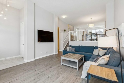 95 Masters Link Se, Calgary, AB - Indoor Photo Showing Living Room