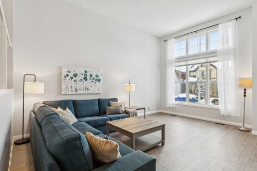 95 Masters Link Se, Calgary, AB - Indoor Photo Showing Living Room