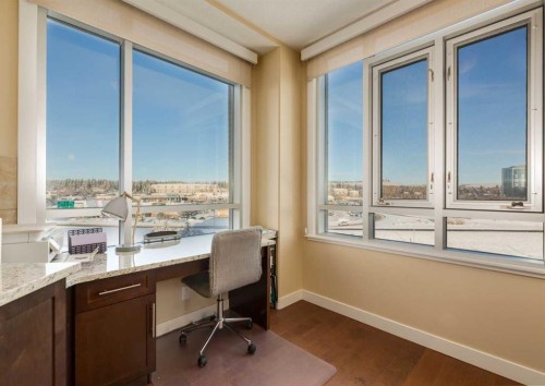 605-32 Varsity Estates Circle Nw, Calgary, AB - Indoor Photo Showing Other Room