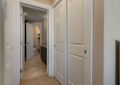 605-32 Varsity Estates Circle Nw, Calgary, AB - Indoor Photo Showing Other Room