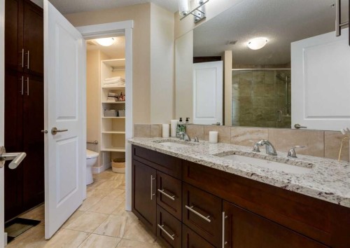 605-32 Varsity Estates Circle Nw, Calgary, AB - Indoor Photo Showing Bathroom