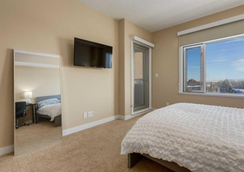 605-32 Varsity Estates Circle Nw, Calgary, AB - Indoor Photo Showing Bedroom