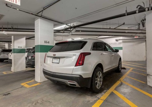 605-32 Varsity Estates Circle Nw, Calgary, AB - Indoor Photo Showing Garage