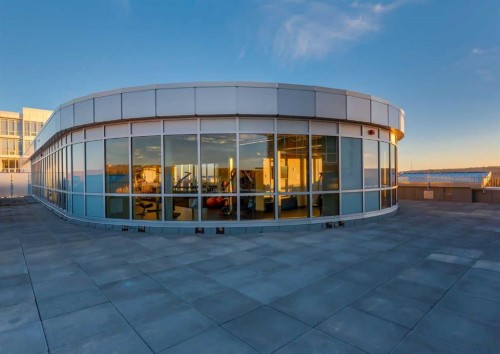 605-32 Varsity Estates Circle Nw, Calgary, AB - Outdoor