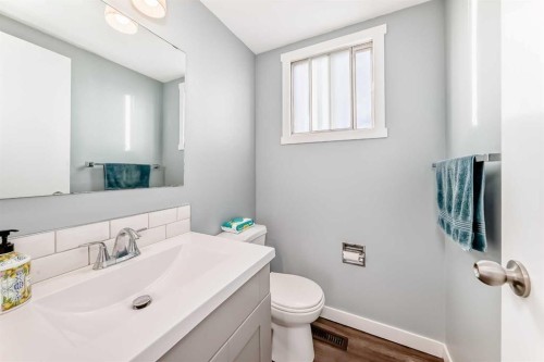 145 Whitewood Place Ne, Calgary, AB - Indoor Photo Showing Bathroom