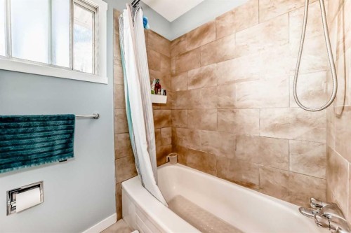 145 Whitewood Place Ne, Calgary, AB - Indoor Photo Showing Bathroom