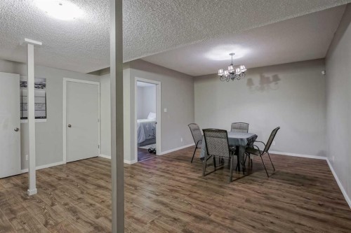 216 Copperpond Green Se, Calgary, AB - Indoor Photo Showing Dining Room