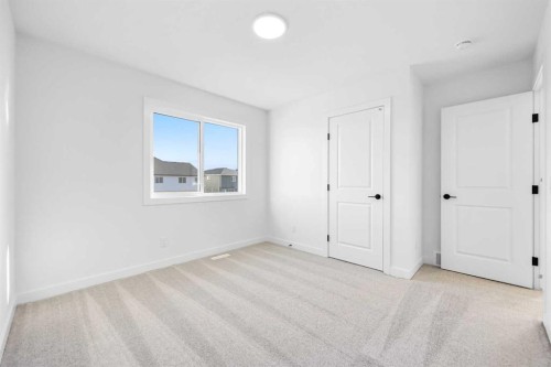 120 Mitchell Walk Nw, Calgary, AB - Indoor Photo Showing Other Room